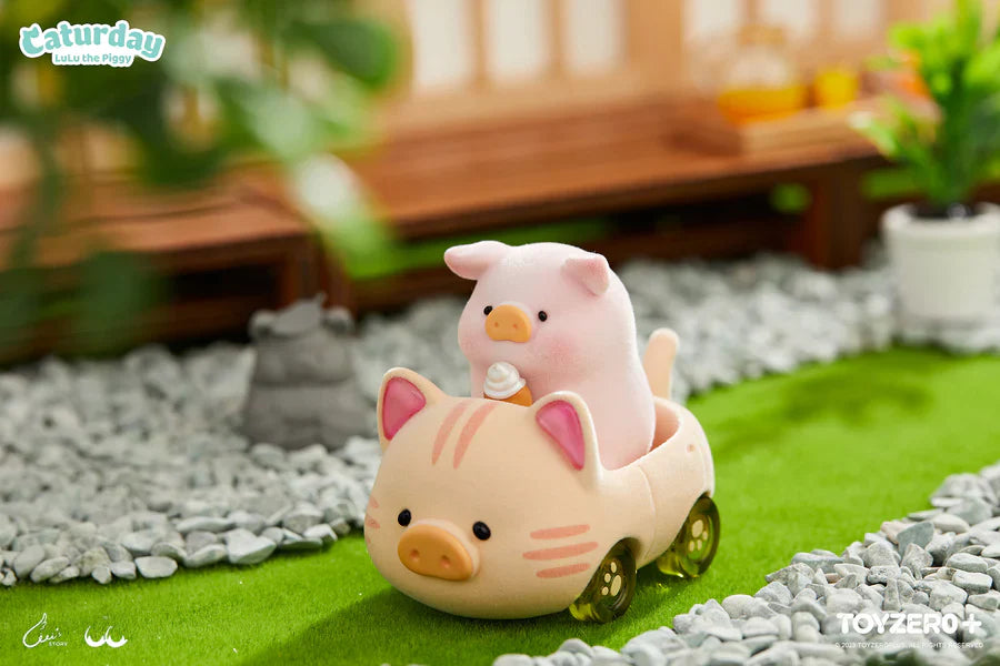 LULU PIGGY Caturday
